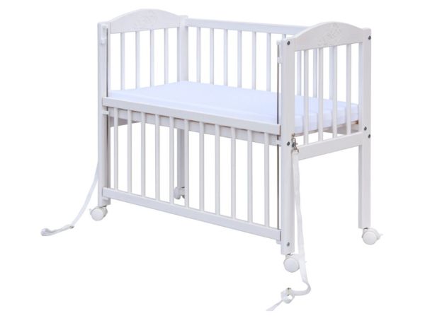 Dětská postýlka Baby Scarlett k posteli rodičů borovice stahovací bok bílá 90x41 cm